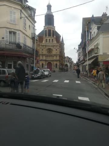 Un Chez Soi Bord De Mer Trouville-sur-Mer Exterior photo