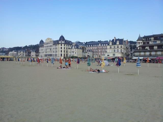 Un Chez Soi Bord De Mer Trouville-sur-Mer Exterior photo